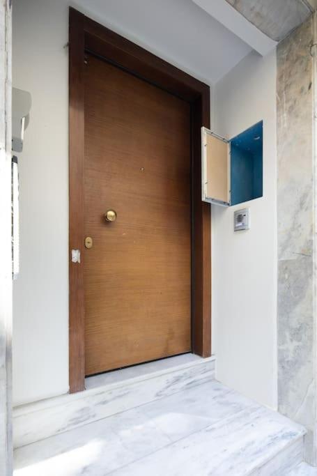 Fully Renovated Cosy Downtown Exarcheia! Apartment Athen